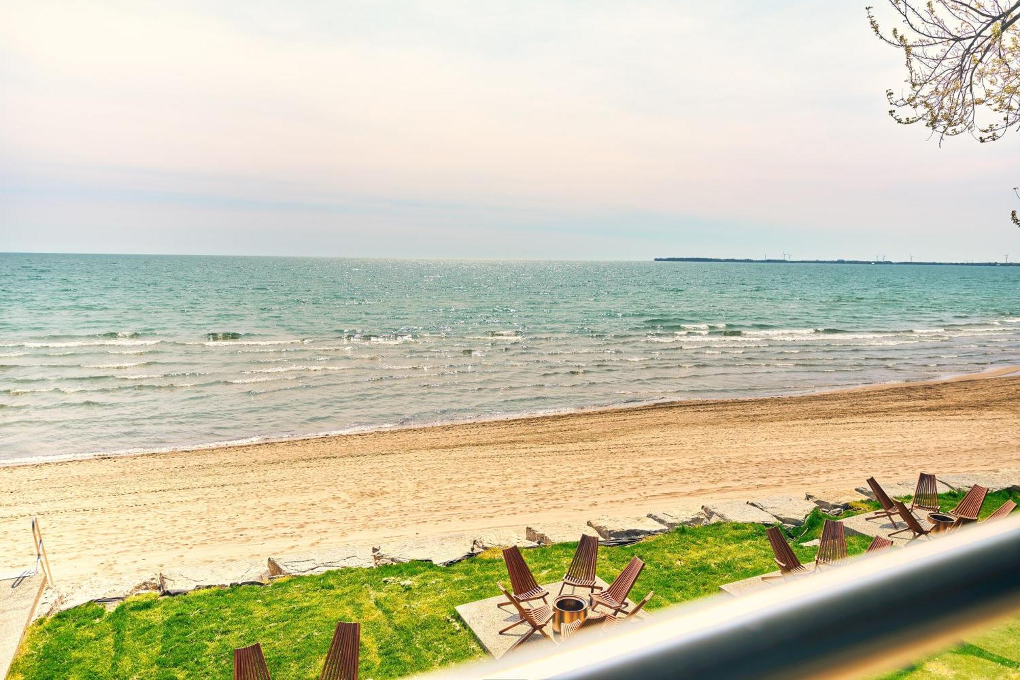 The Long Beach Resort - Beachfront Cottages & Townhouse Suites Wainfleet المظهر الخارجي الصورة