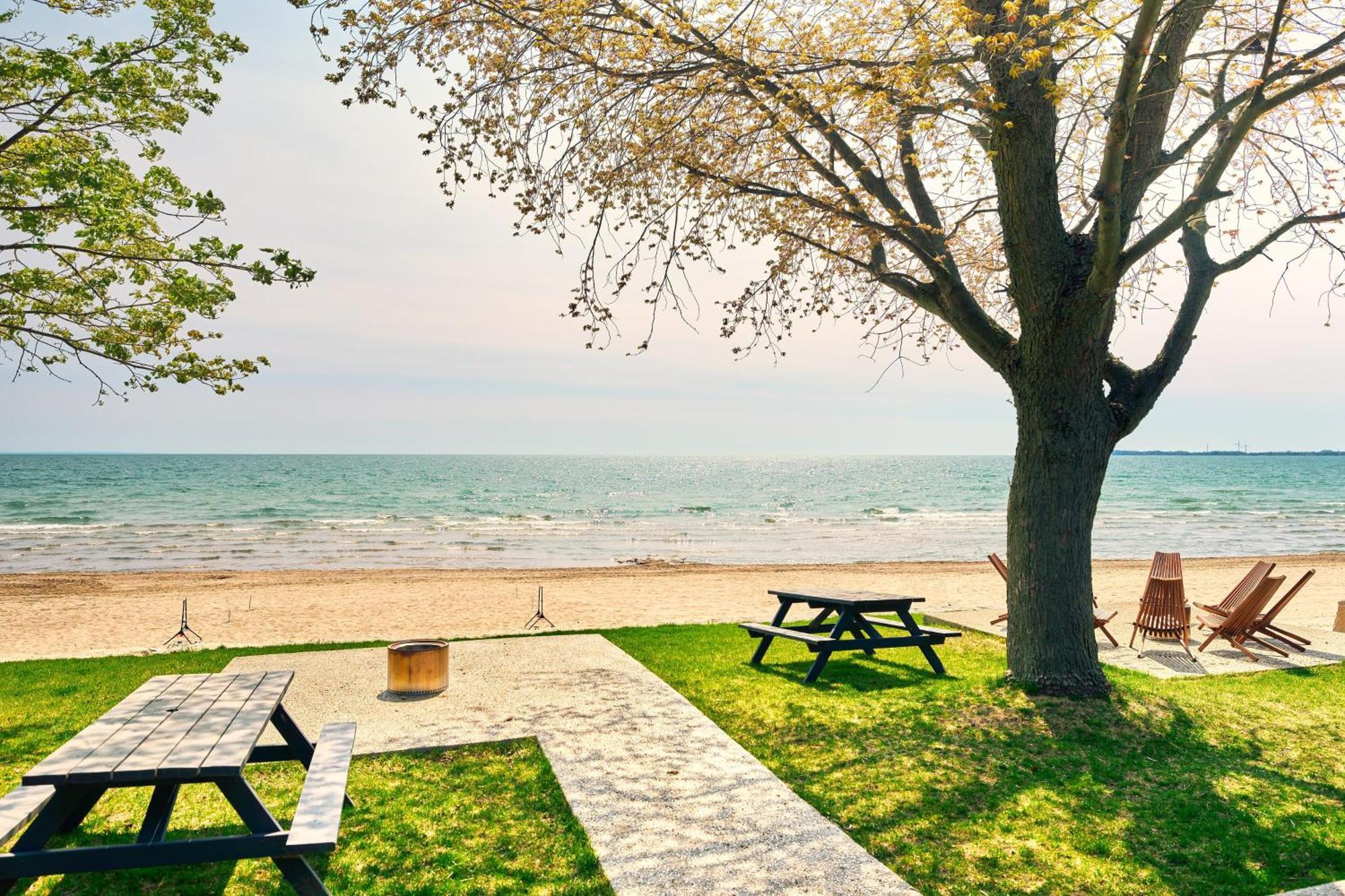 The Long Beach Resort - Beachfront Cottages & Townhouse Suites Wainfleet المظهر الخارجي الصورة