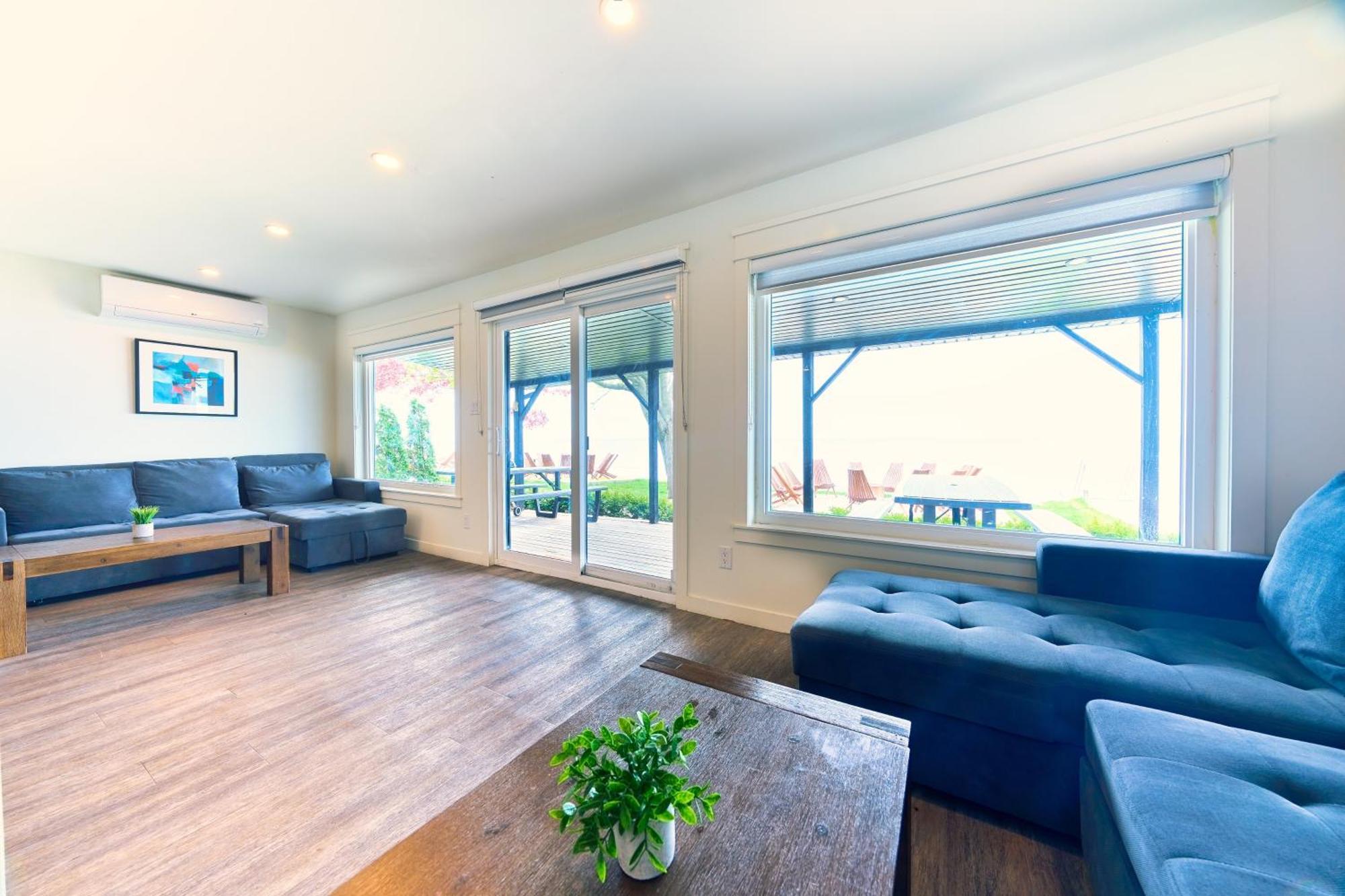 The Long Beach Resort - Beachfront Cottages & Townhouse Suites Wainfleet المظهر الخارجي الصورة
